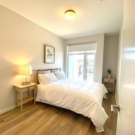 Lovely Brand New Condo Sidney Exterior photo